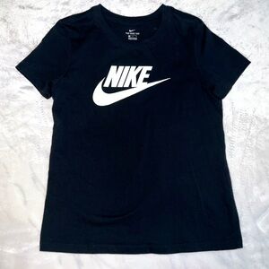 Women’s Nike Logo Tee - Black